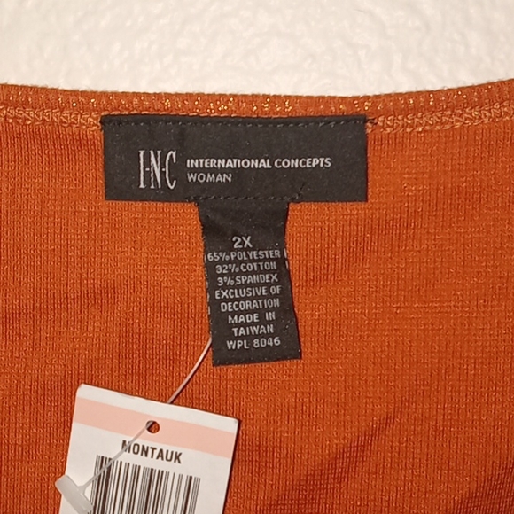 💫Shimmery Tank top💫 - Picture 2 of 3